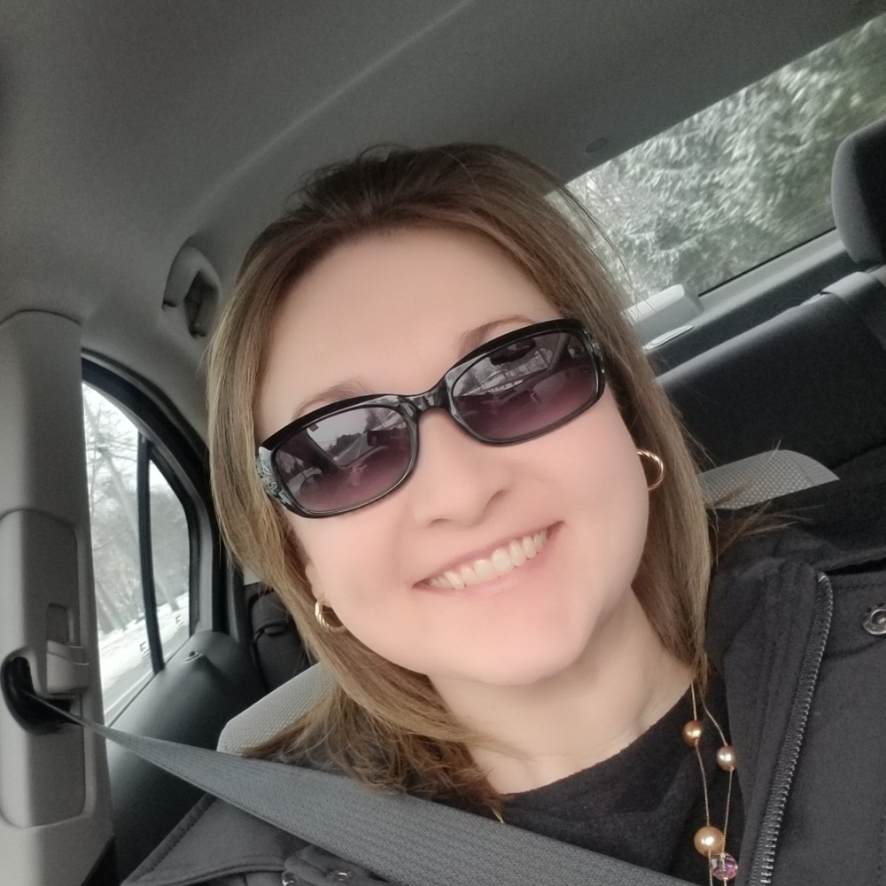 Meet your Posher, Emily